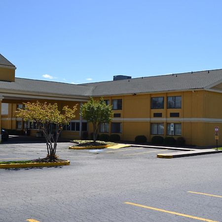 Dayspring Extended Stay Greensboro Bagian luar foto