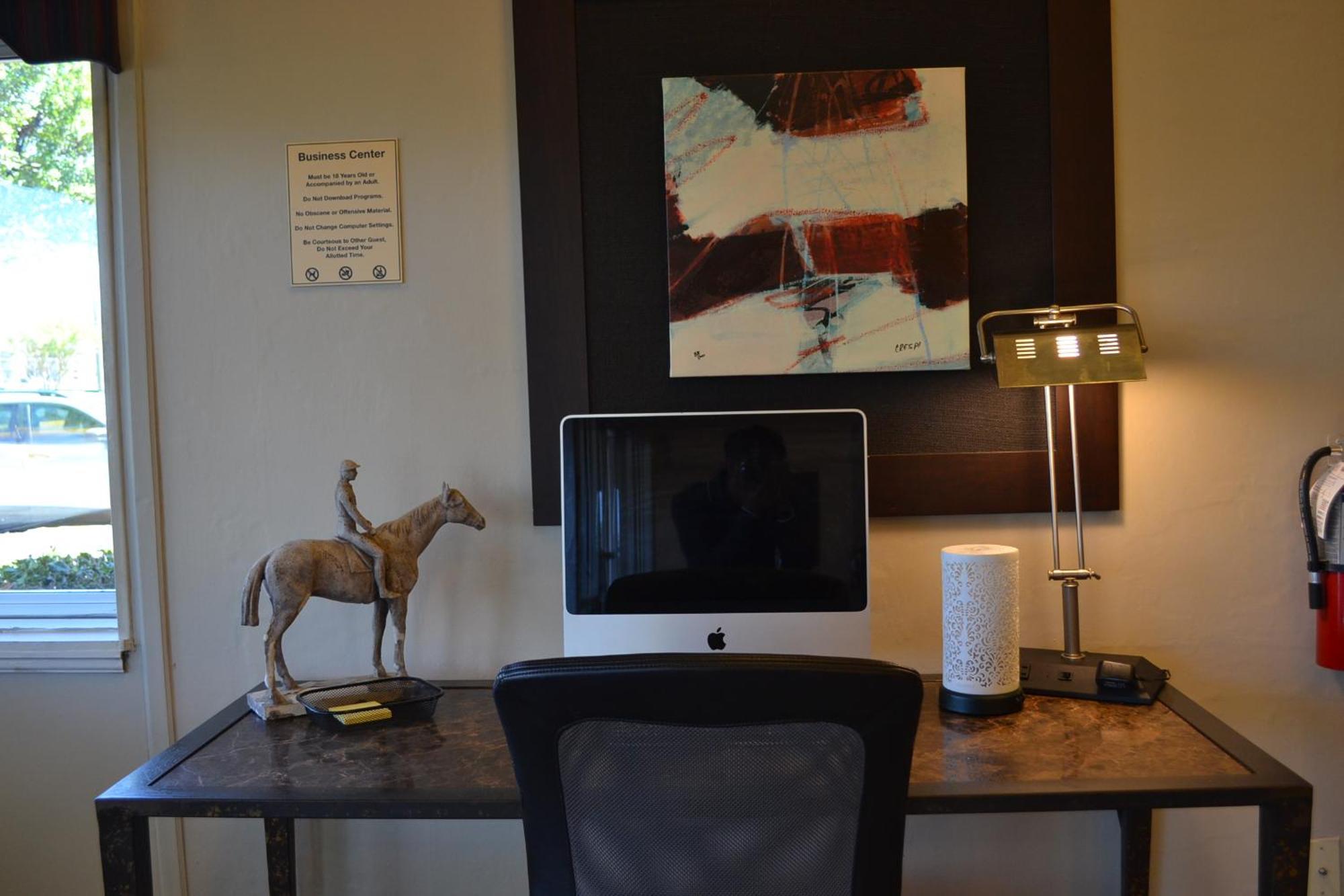 Dayspring Extended Stay Greensboro Bagian luar foto