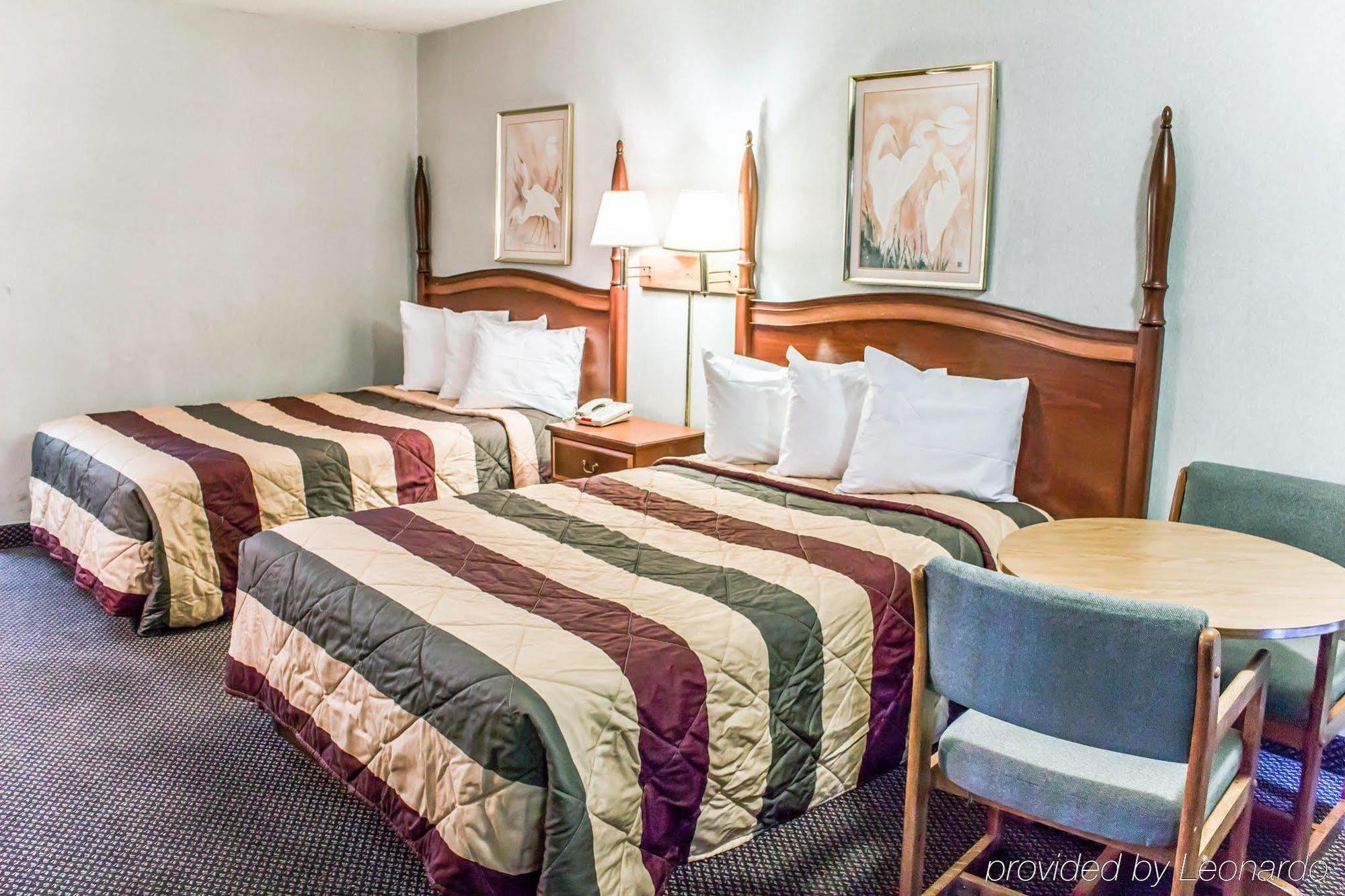 Dayspring Extended Stay Greensboro Bagian luar foto