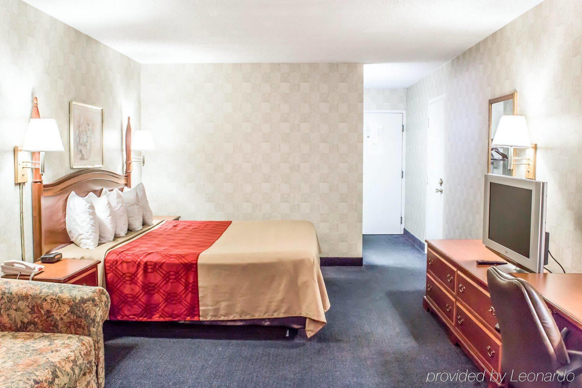 Dayspring Extended Stay Greensboro Bagian luar foto