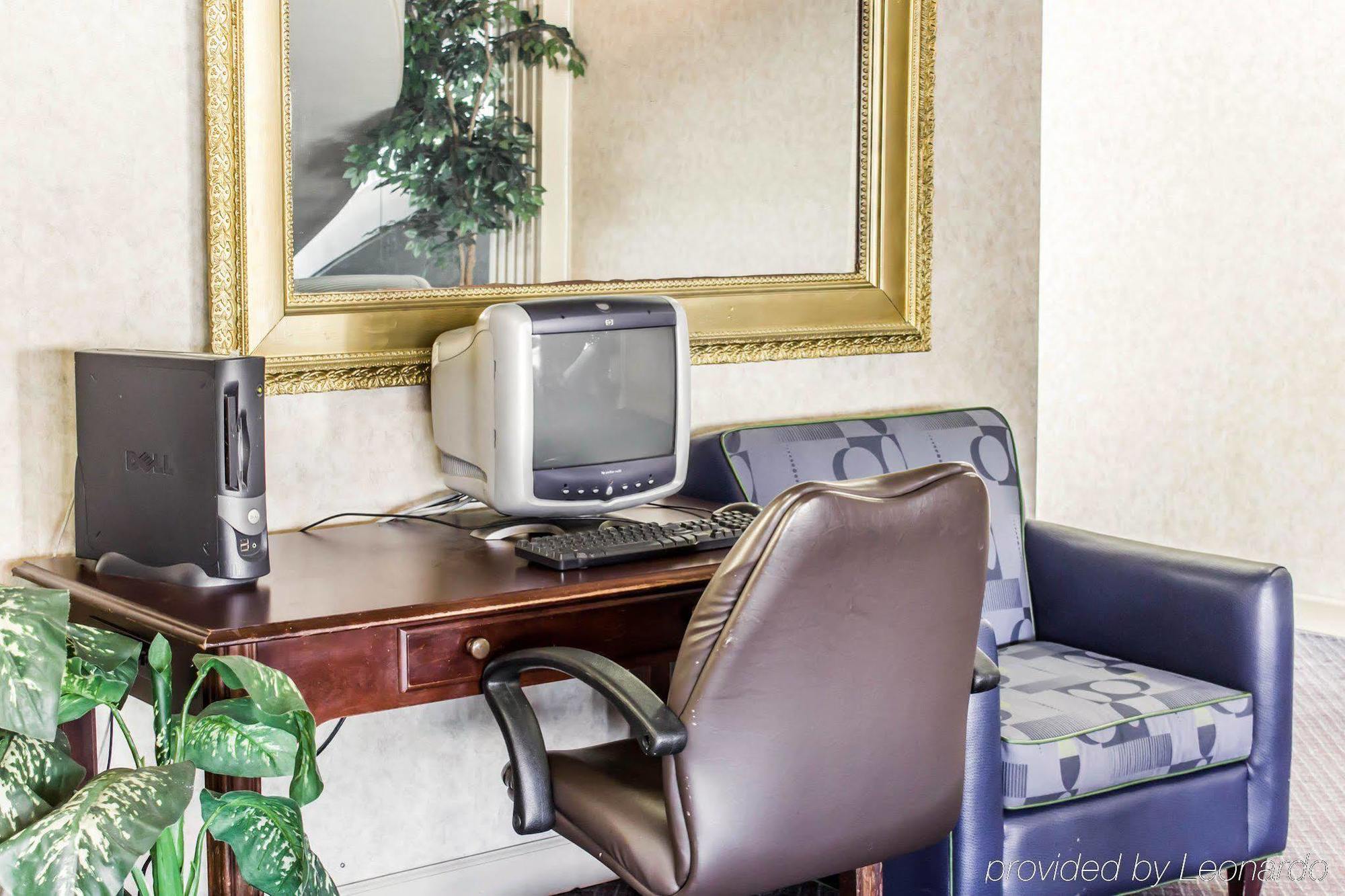 Dayspring Extended Stay Greensboro Bagian luar foto