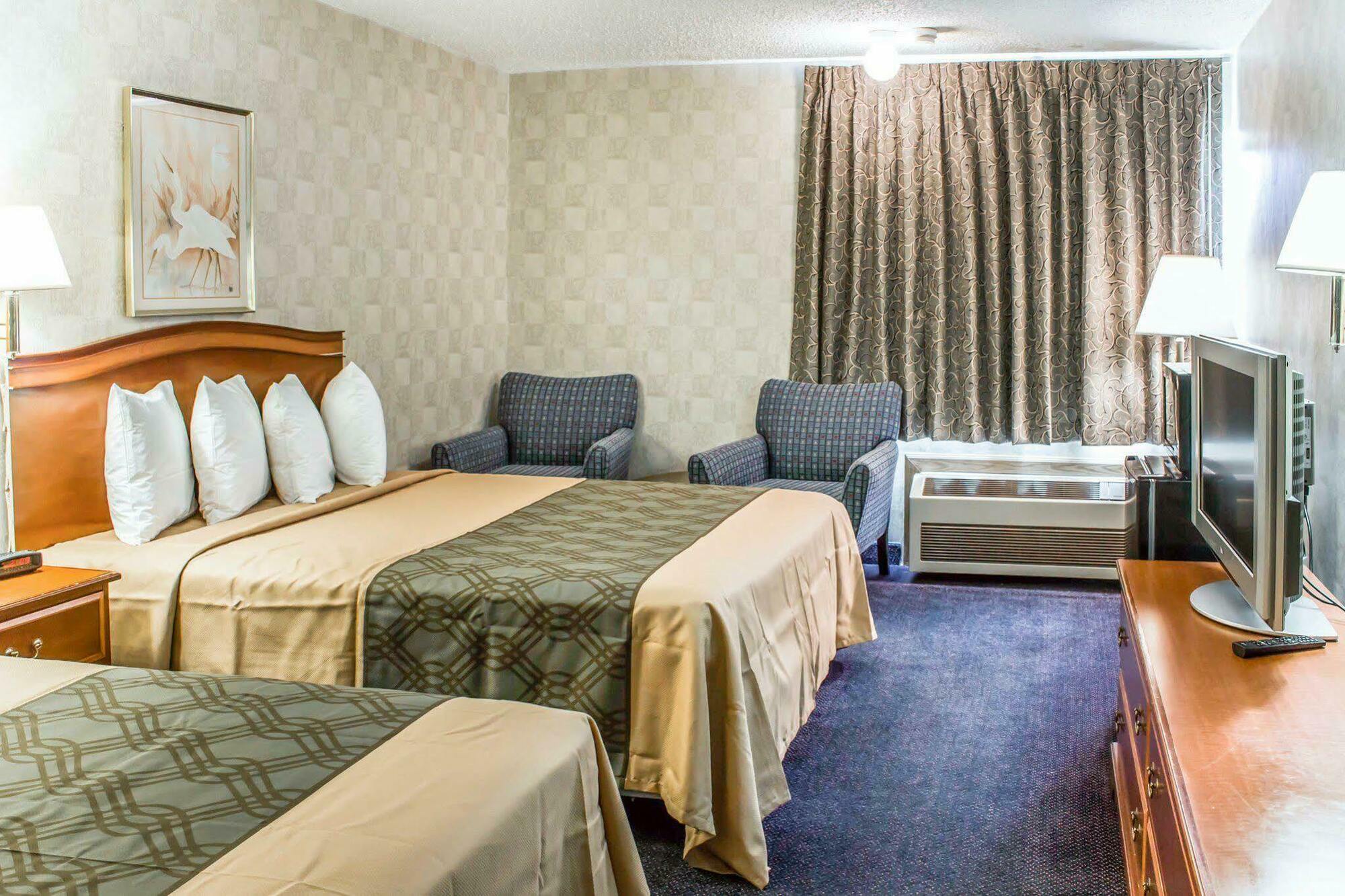 Dayspring Extended Stay Greensboro Bagian luar foto